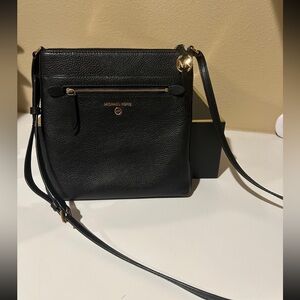 MICHAEL KORS LARGE CROSSBODY